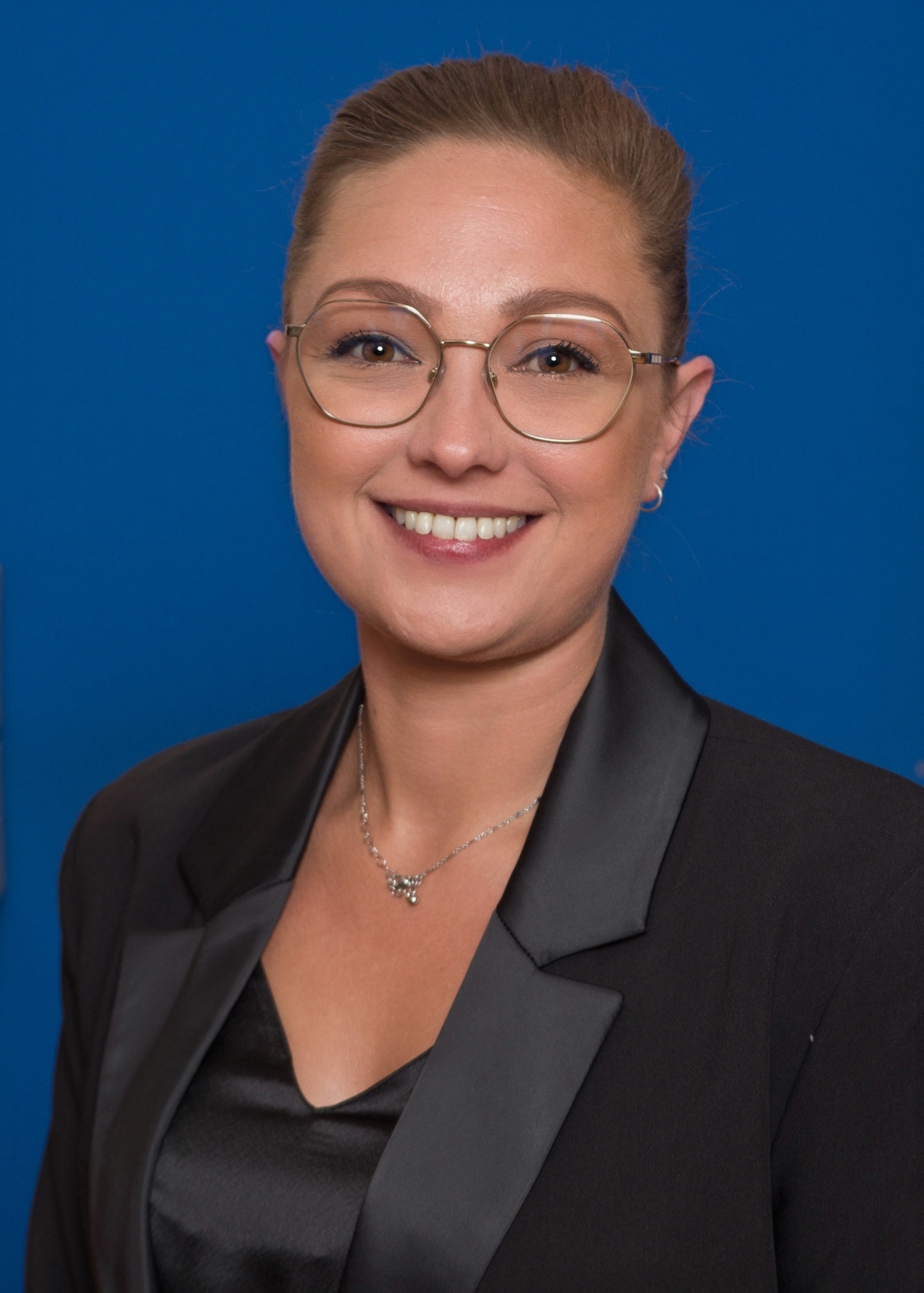 2.Stephanie Carroll